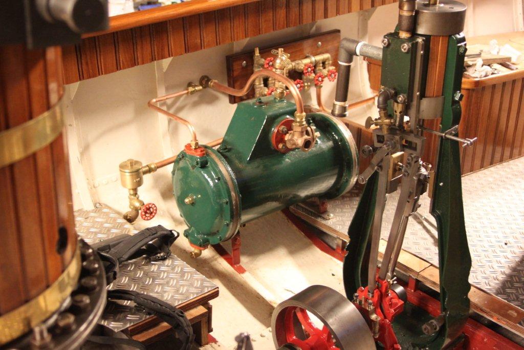 Condensor met kranenbord